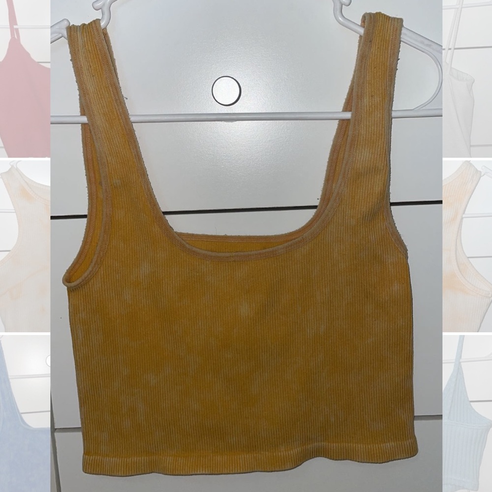 Woman’s Crop Top